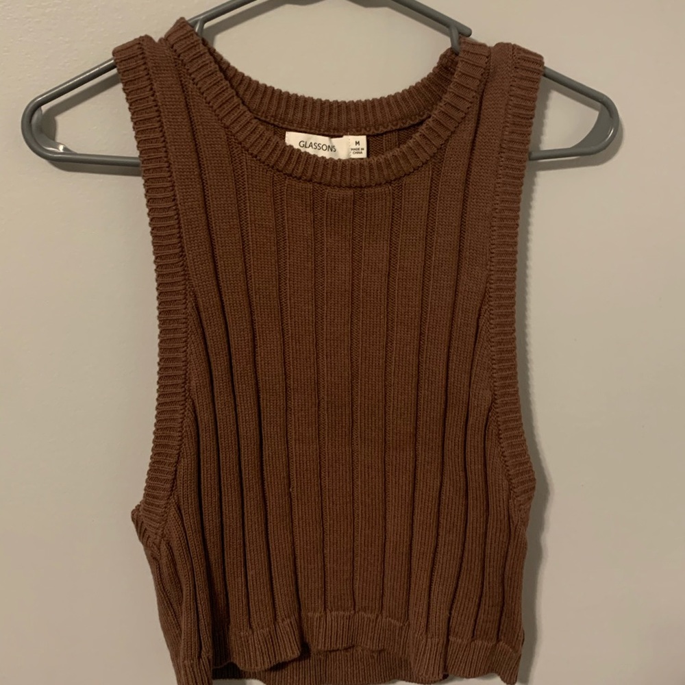 Cropped sweater vest
